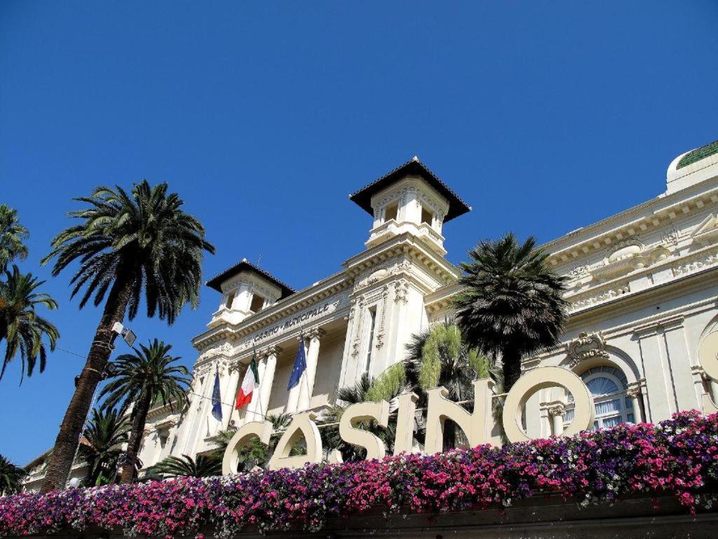 Casa Carina Centro Citta Con Garage Privato Leilighet Sanremo Eksteriør bilde