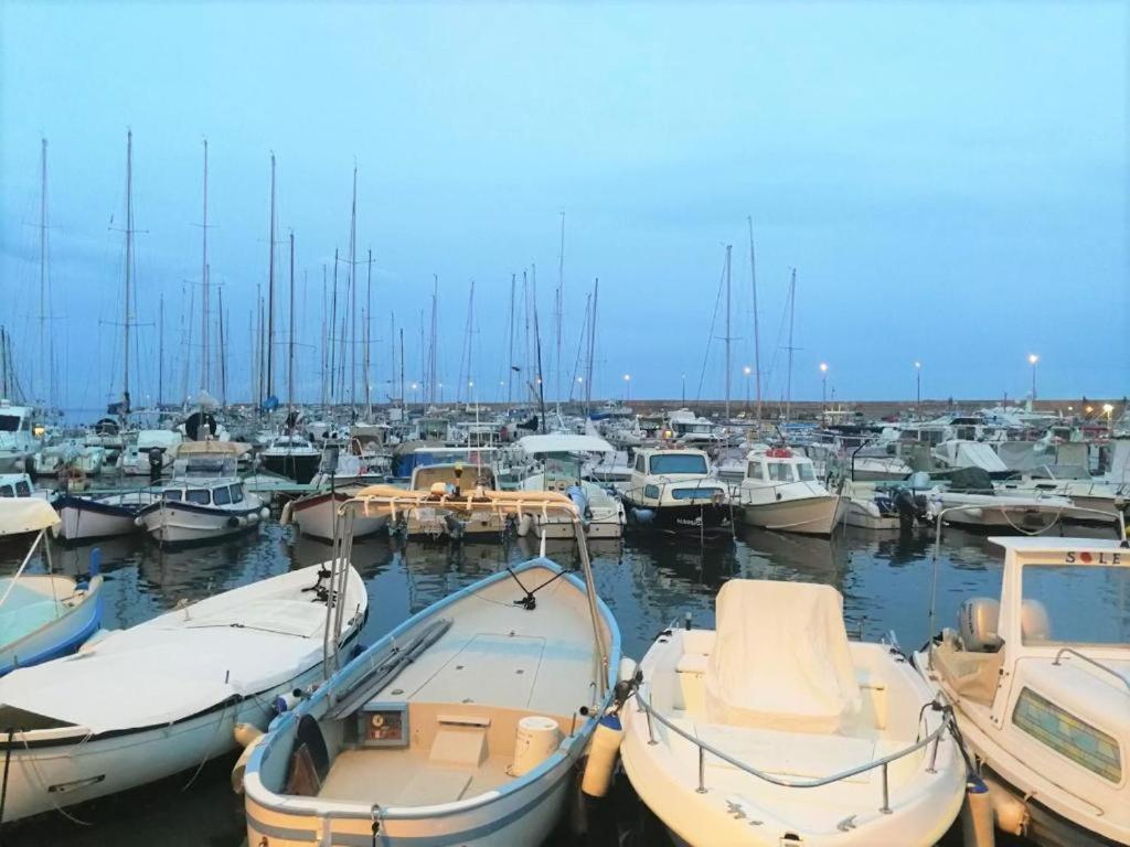 Casa Carina Centro Citta Con Garage Privato Leilighet Sanremo Eksteriør bilde