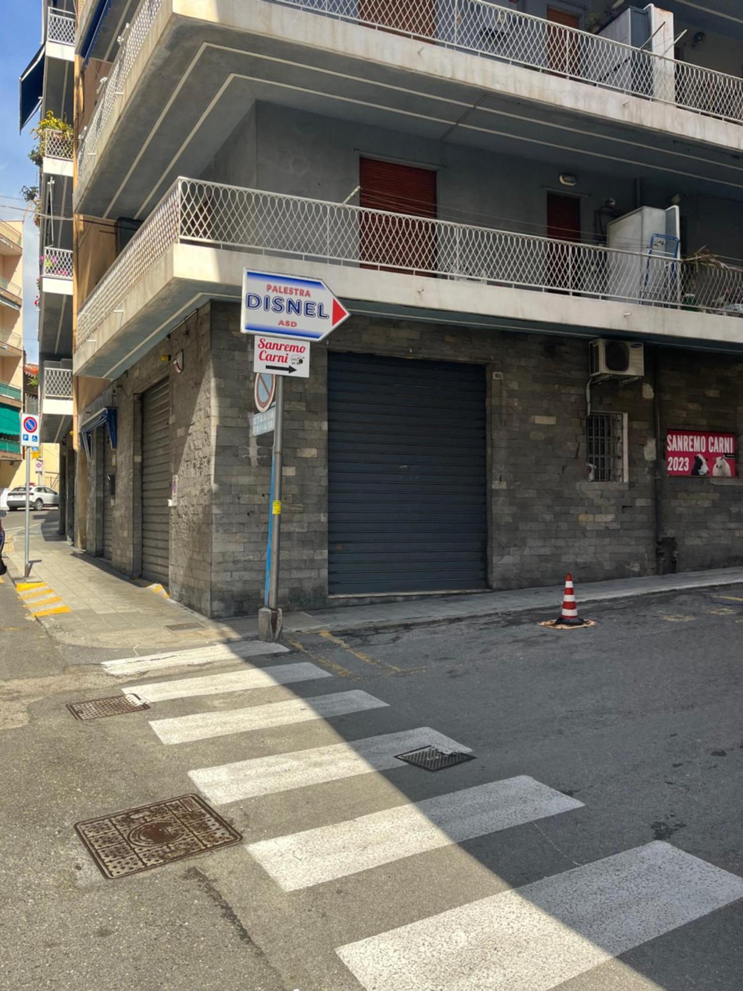 Casa Carina Centro Citta Con Garage Privato Leilighet Sanremo Eksteriør bilde