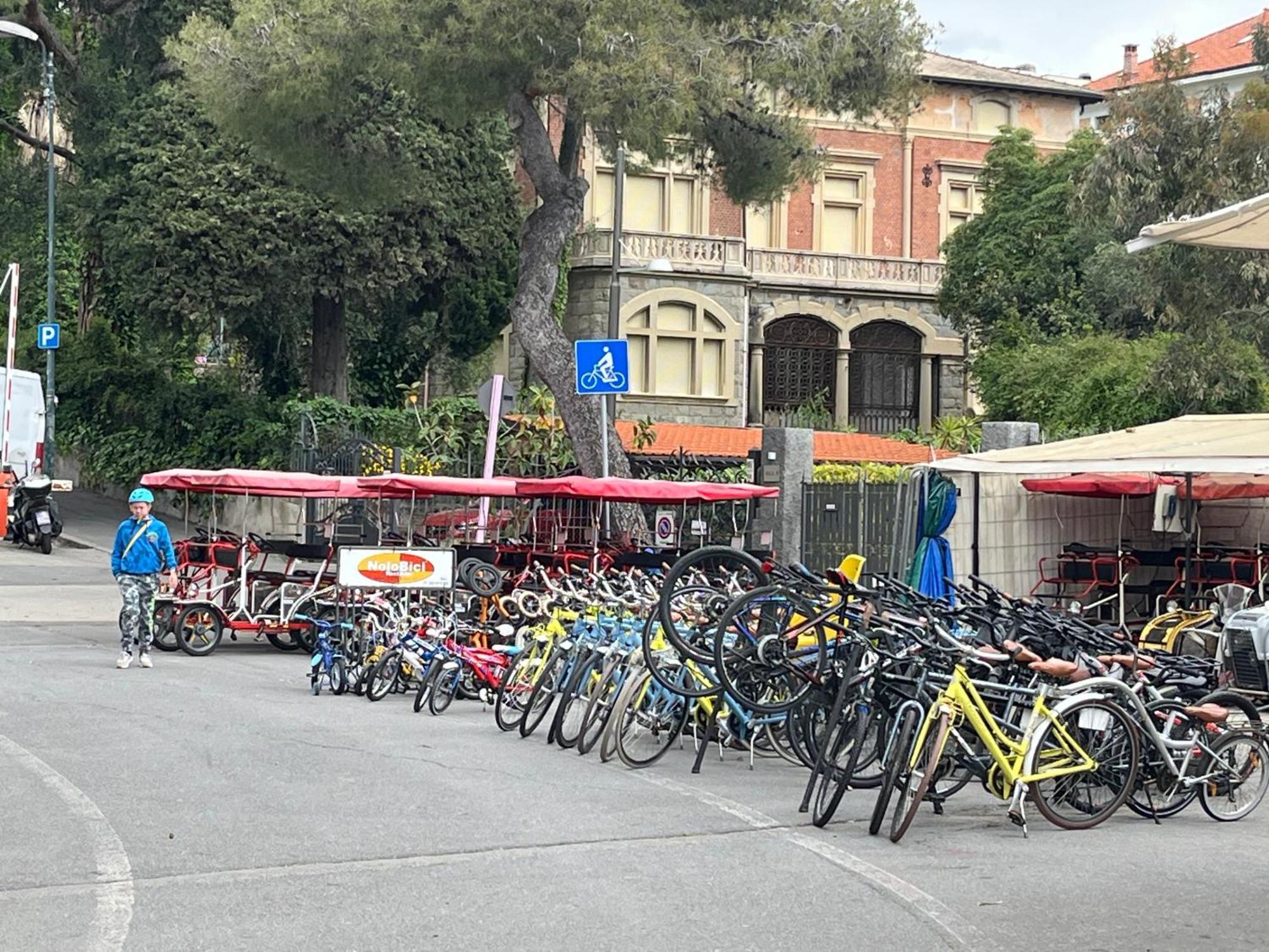 Casa Carina Centro Citta Con Garage Privato Leilighet Sanremo Eksteriør bilde